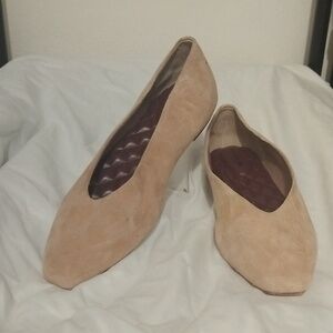 Birdies "The Crane" Fawn suede. Sz 7.5